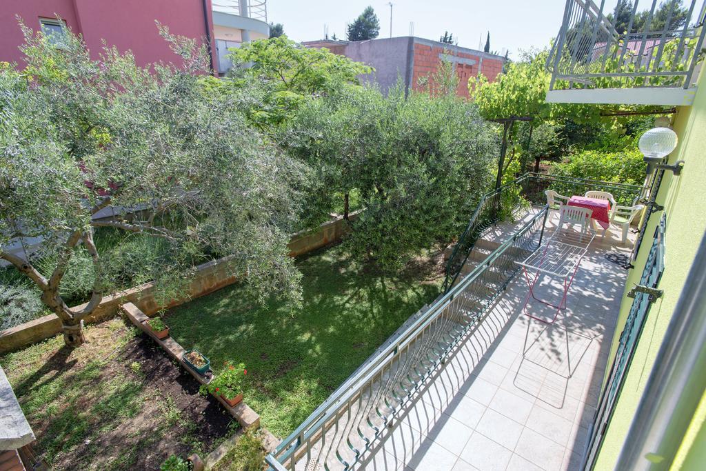 Maslina Apartments Stari Grad  Extérieur photo