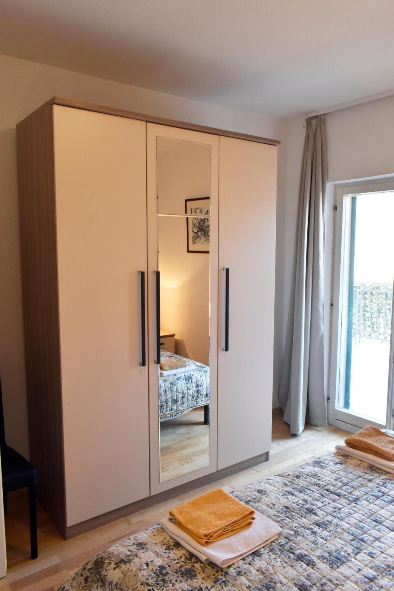 Maslina Apartments Stari Grad  Extérieur photo